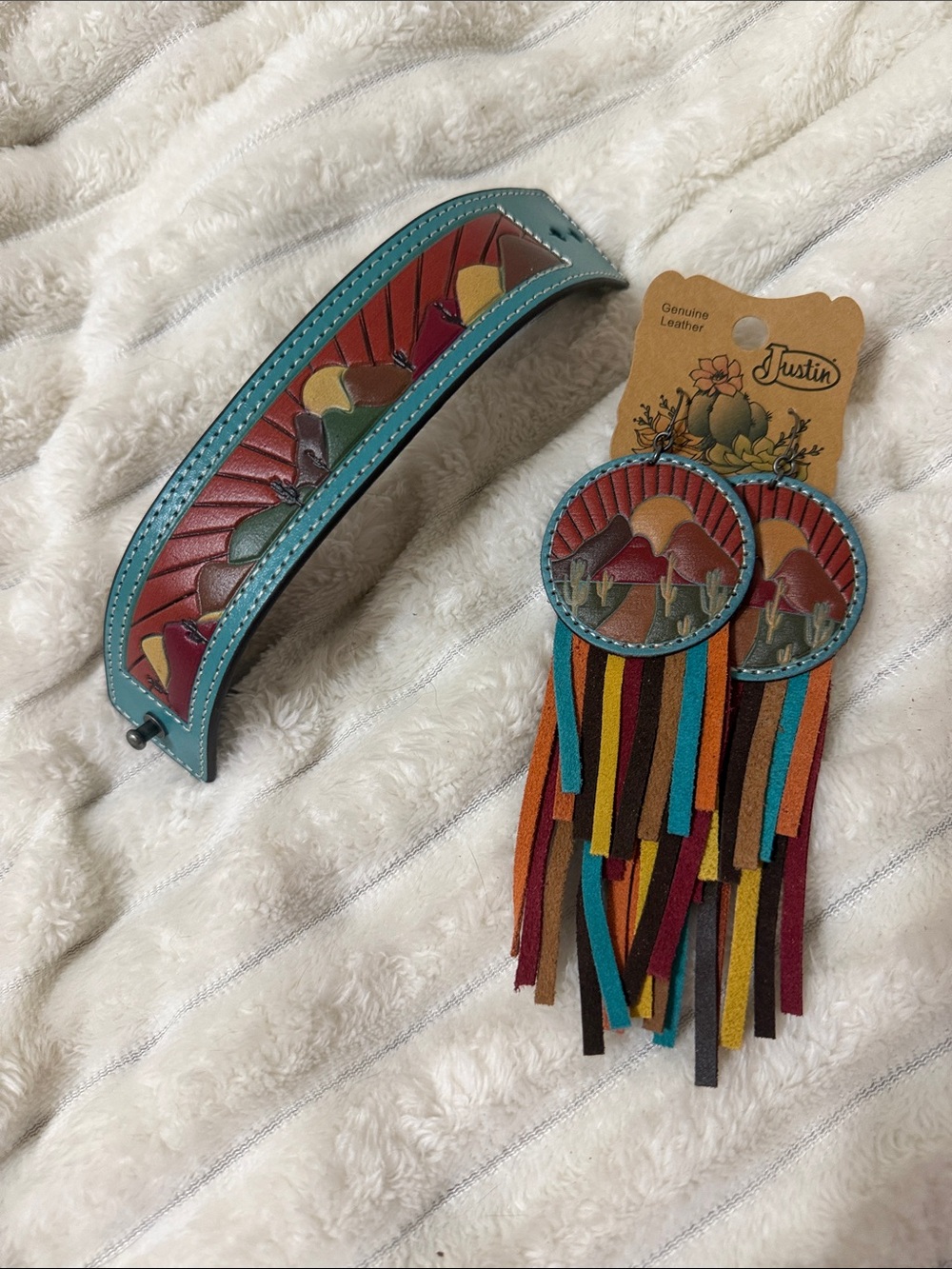 Justin Boots Teal Multi-Color Desert Scene Leather Bracelet and Earrings Set - Picture 4 of 6